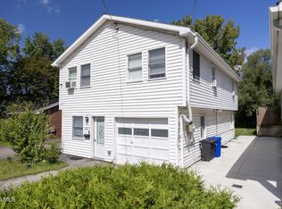 821 Hillside Ave, Schenectady, NY 12308