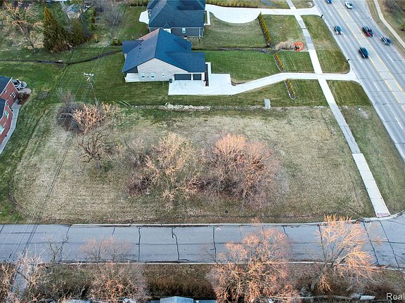 3rd image of NULLD S Rochester Rd