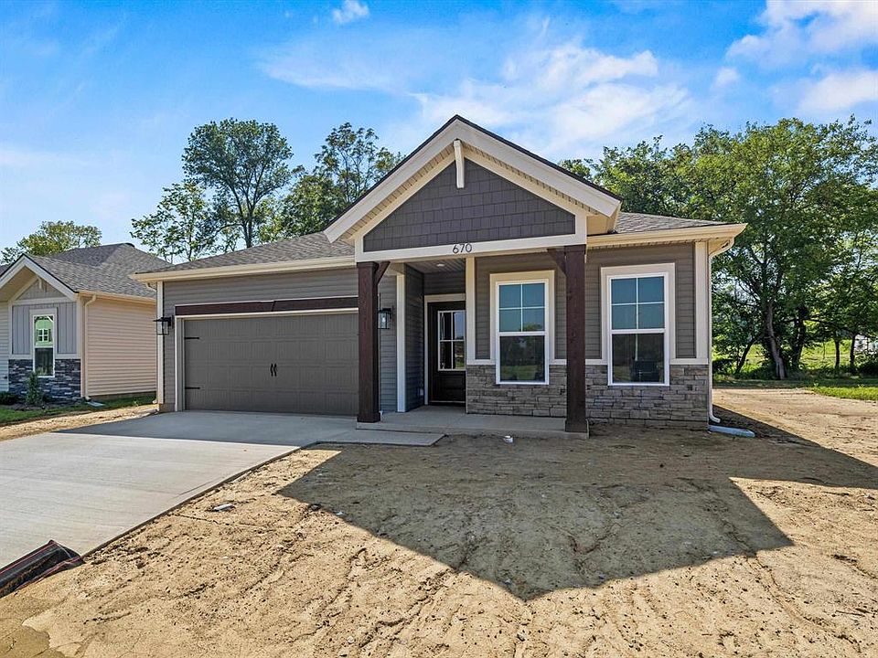 1st image of 670 Alabaster Ln