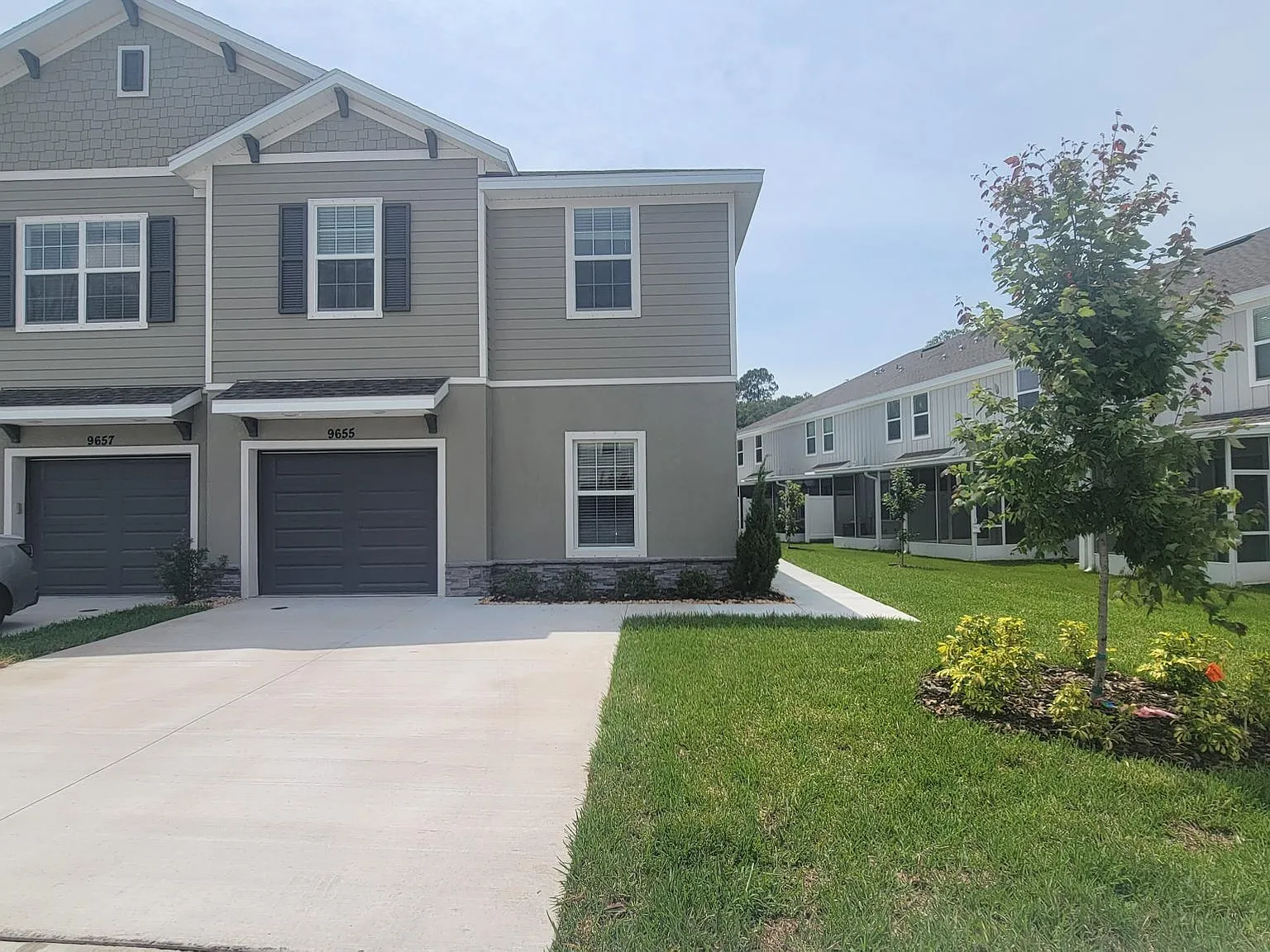 4 bed, 2141 sqft, $2,900 — Photo 4