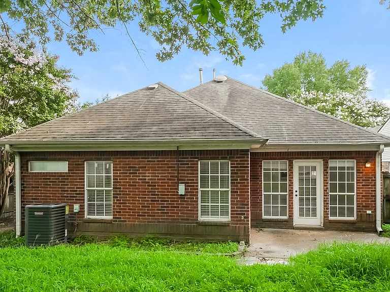 8170 Timber Knoll Ln — Photo 15