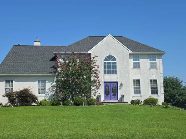 9 James Hayward Rd, Glen Mills, PA 19342