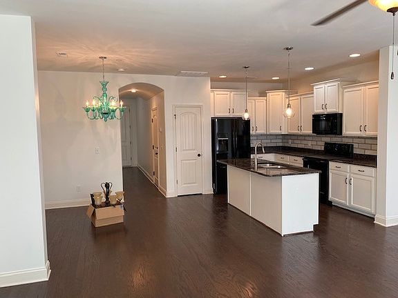 4th image of 7005 Yates Ct