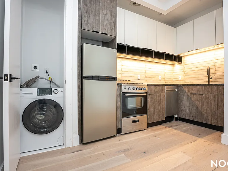 491 Evergreen Ave #2B — Photo 8