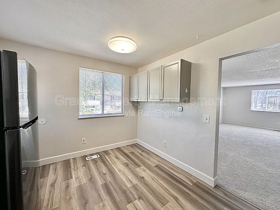 4th image of 2241 Dawson Cir