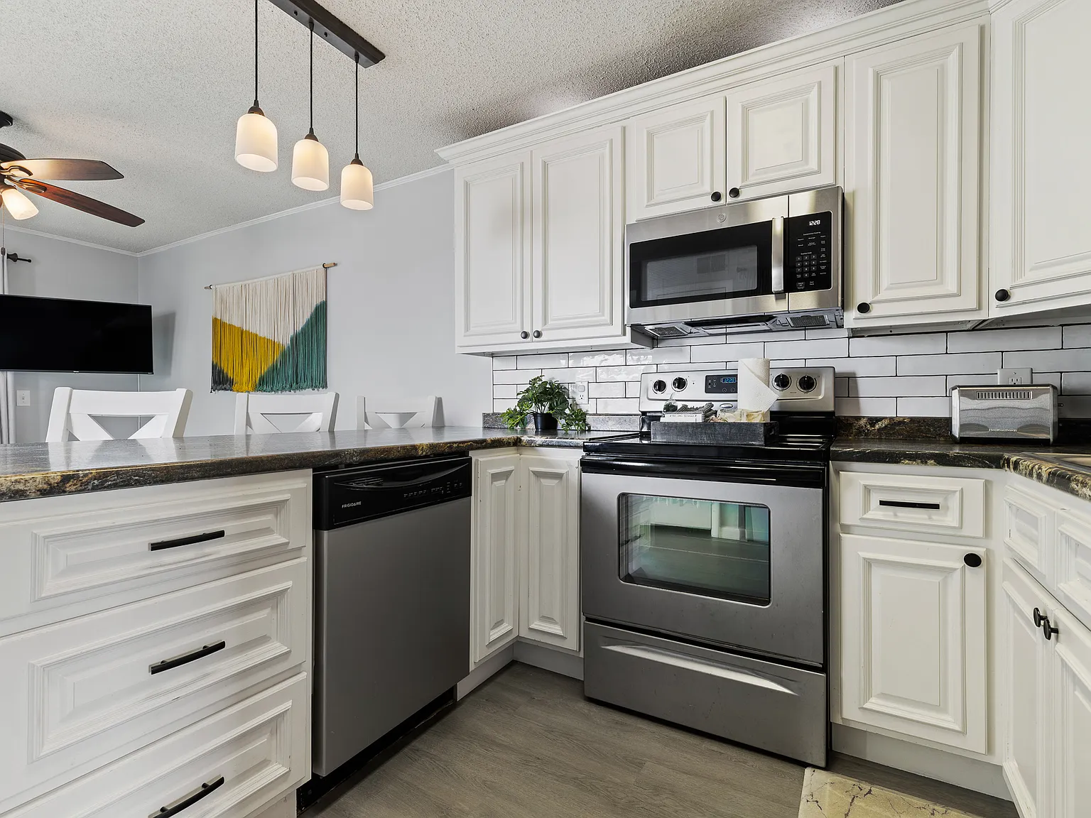 1 bed, 525 sqft, $1,850 — Photo 1