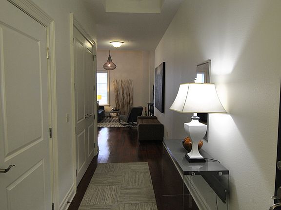 5th image of 609 W Dickson St #709