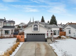 5 Deacon Dr, Strathcona County, AB T8H 1M8