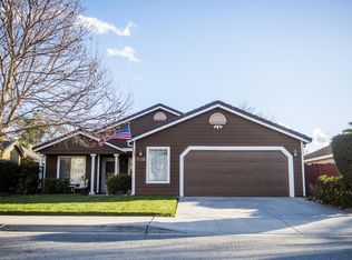 721 Riviera Dr, Hollister, CA