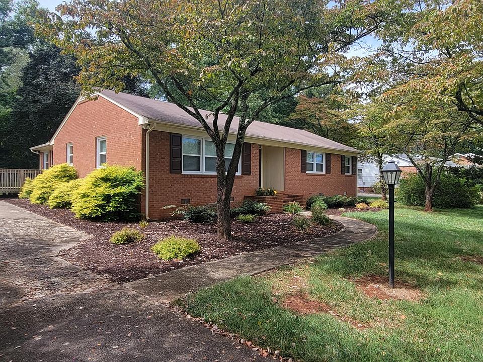 1st image of 1403 Fleming Rd