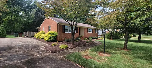 1403 Fleming Rd Photo 1