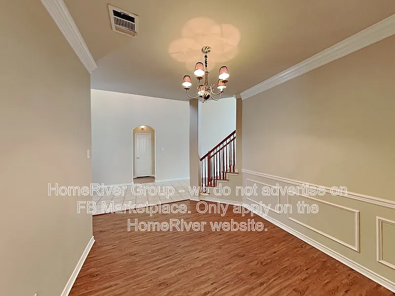 4 bed, 2.0 bath, 3234 sqft, $2,850 — Photo 4