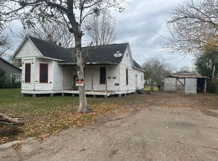 1402 E Power Ave, Victoria, TX 77901