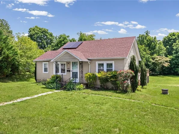 630 Pleasant Hill Dr, Elkin, NC 28621