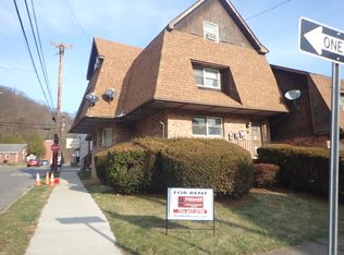 400 Eleanor St APT 2, Pitcairn, PA 15140