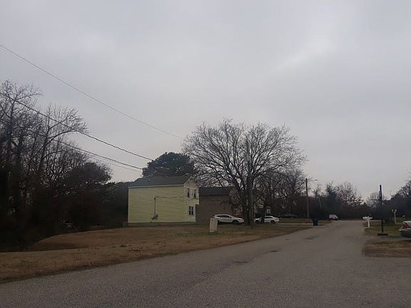 4th image of 108 Beechwood Ave
