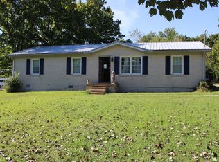 1200 Fall River Rd, Goodspring, TN 38460