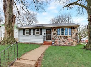 4872 S 7th St, Milwaukee, WI 53221