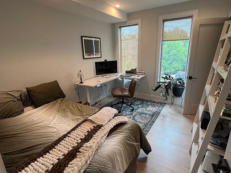 347 Maverick St #7 — Photo 10