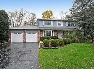 7 Mountain Ash Ln, Horsham, PA 19044