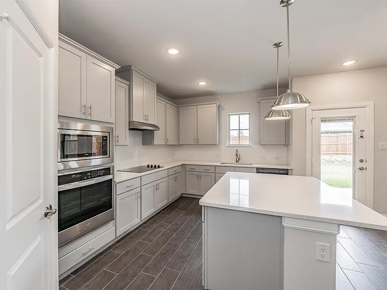 224 Gardenia Dr — Photo 13