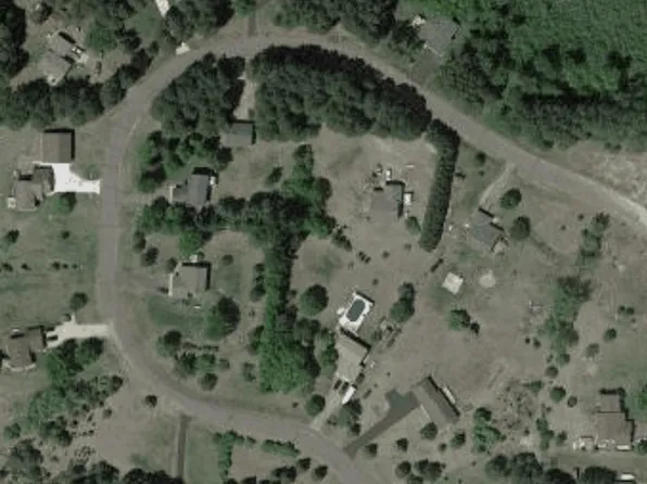 33006 Hilary Cir, Cambridge, MN 55008