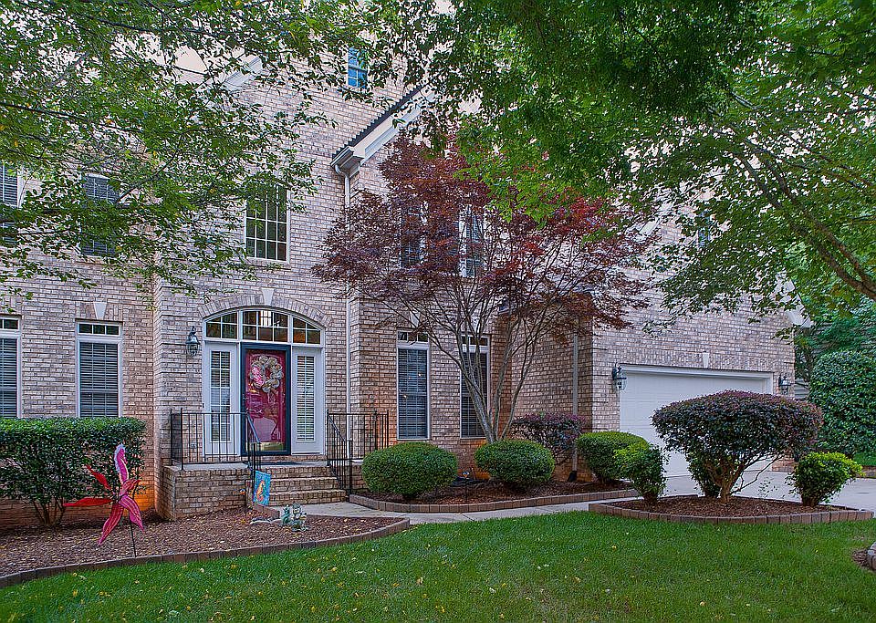 Front View with Full Brick -