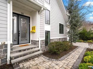 55 Cedar St, Cresskill, NJ 07626
