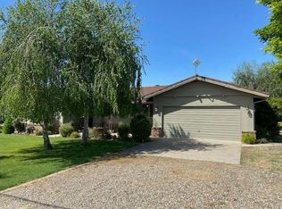 21363 N Bruella Rd, Acampo, CA 95220