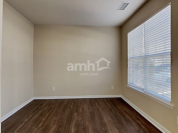 3rd image of 1733 Arbor Vista Dr