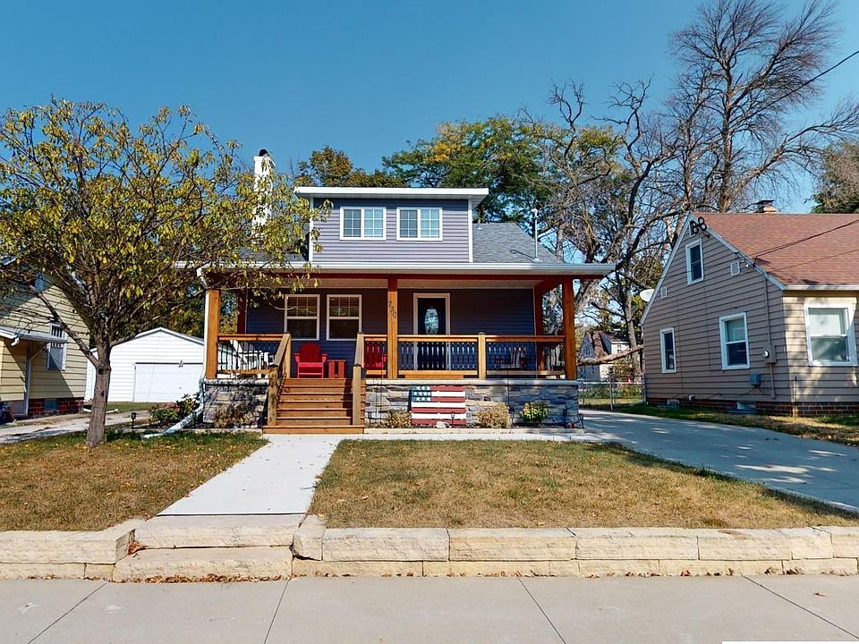 1st image of 730 15th Pl NE