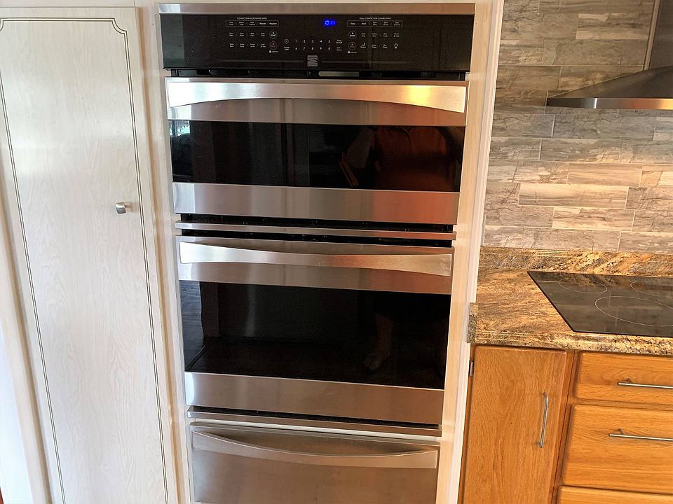 1st image of 960 Xanadu E