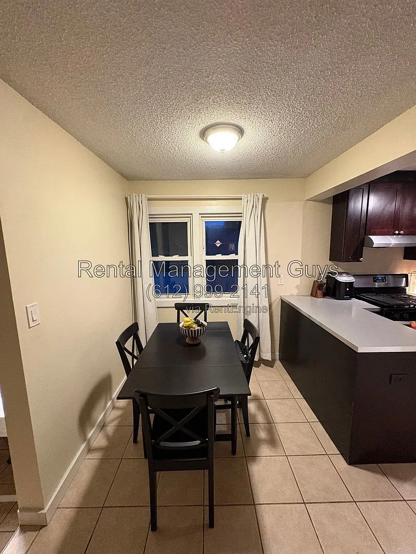 4 bed, 2.0 bath, $2,400 — Photo 4