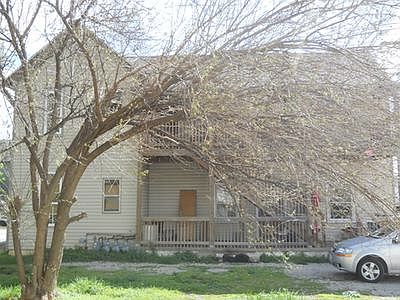 2nd image of 512 E Cherry St APT 4