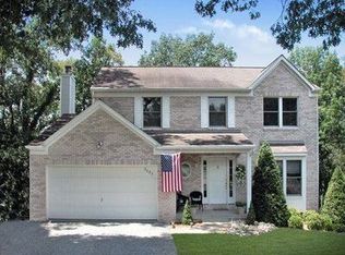 9605 Fox Rd, Pittsburgh, PA 15237