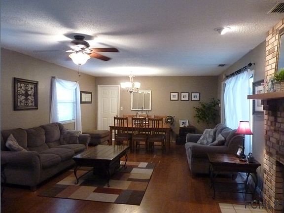 2nd image of 1 Wentworth Ln