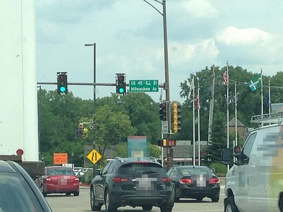 5th image of 190 N Milwaukee Ave