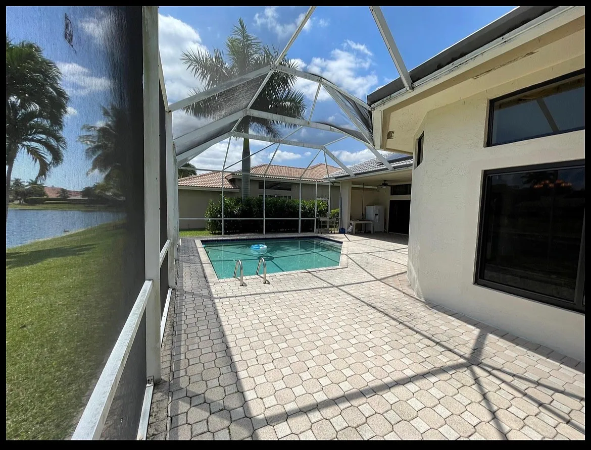 5 bed, 3.5 bath, 3369 sqft, $5,600 — Photo 2