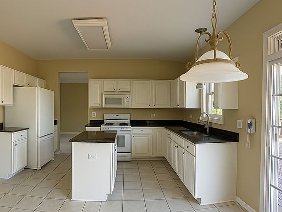5th image of 21546 Victory Lake Way