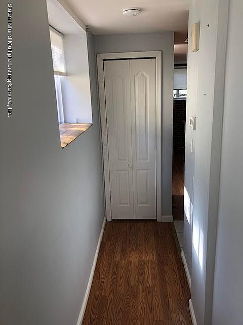 1st image of 220 Essex Dr