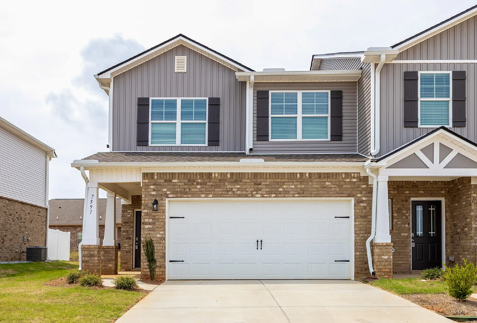 3 bed, 2.5 bath, 1555 sqft, $1,799 — Photo 4