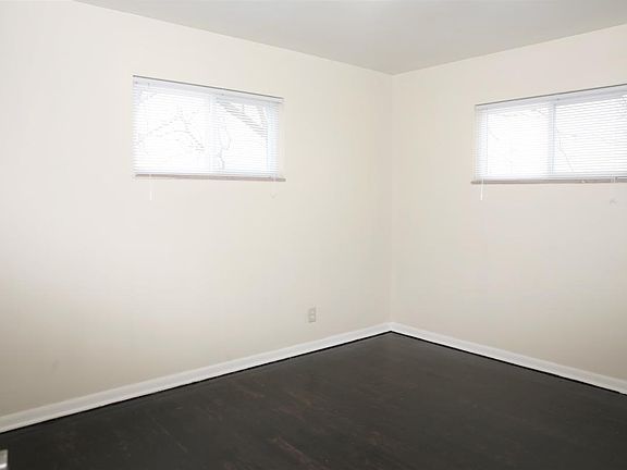 4th image of 4994 N High St APT D2