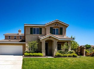 2225 Candytuft Ln, Palmdale, CA 93551