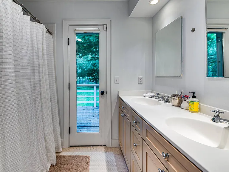 64 Winding Way — Photo 15