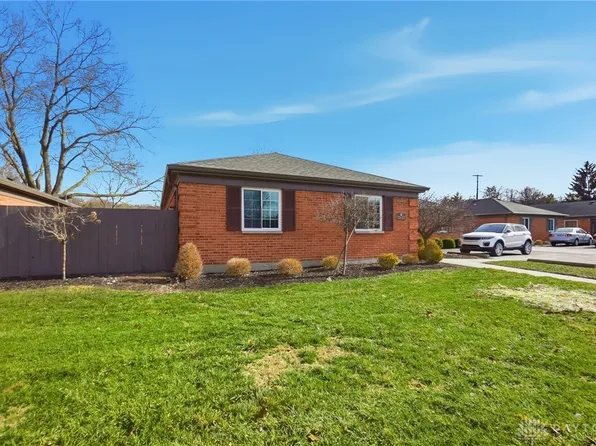 5450 Dunmore Dr, Dayton, OH 45459