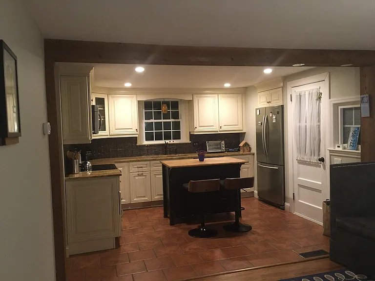 6 Laurel Rd — Photo 3