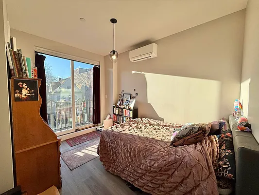 Rented by ERNY LLC | media 7