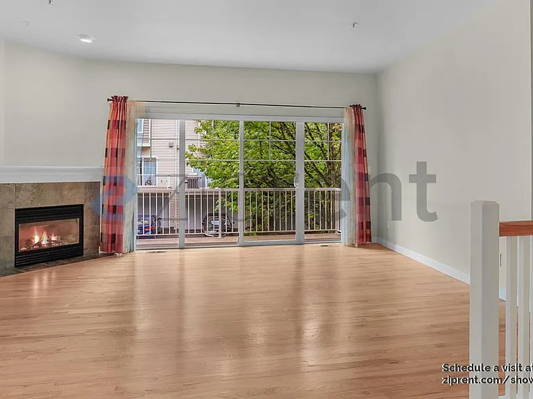 17930 NE 90th St — Photo 2