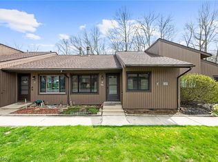 7357 Trailside Dr APT C, Northfield, OH