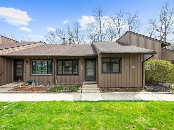 7357 Trailside Dr APT C, Northfield, OH 44067
